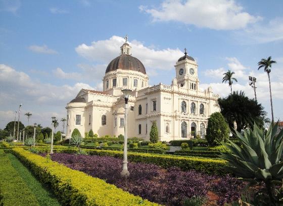 Igreja_do_Bom_Jesus_da_Cana_Verde_em_Batatais_01.jpg (4000Ã2916)