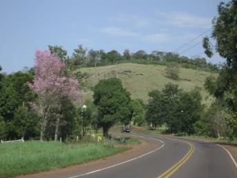 Distância entre Santa Lúcia e Itaipulândia